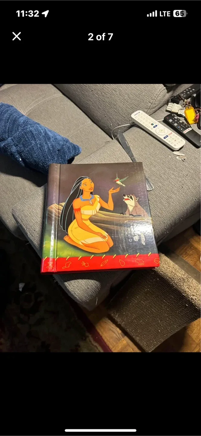 Disney Pocahontas Autograph Book image indicator(2)