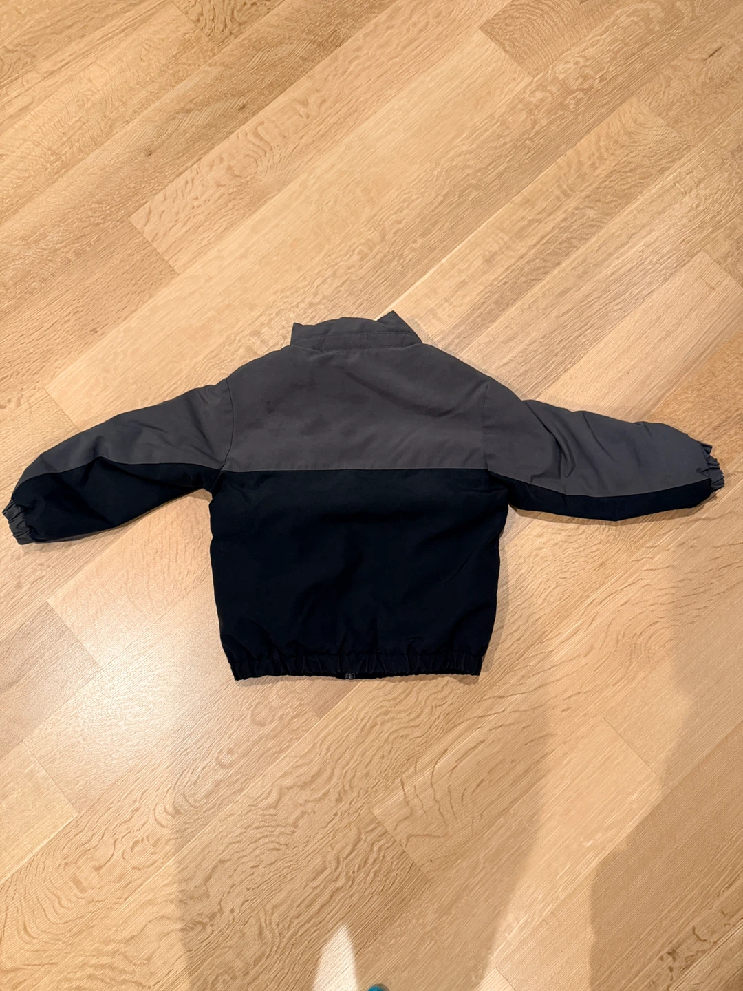UNIQLO Kids Jacket Size 5-6 Gray/Black - photo 2