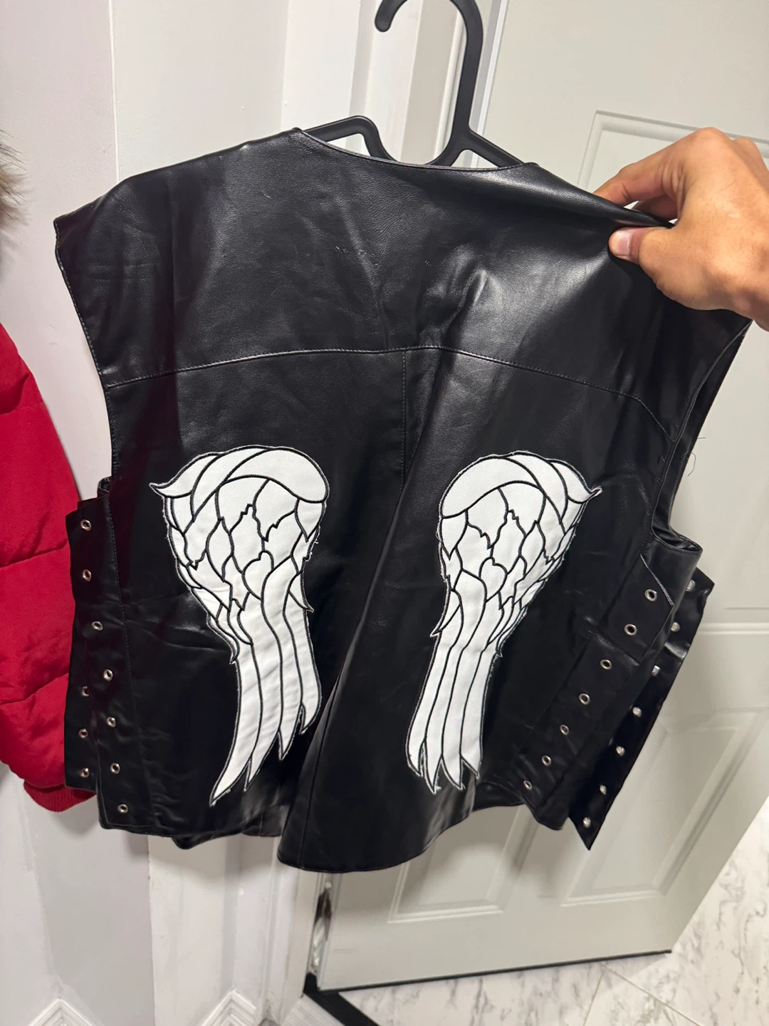 Black Leather Vest with Wing Design - photo 2