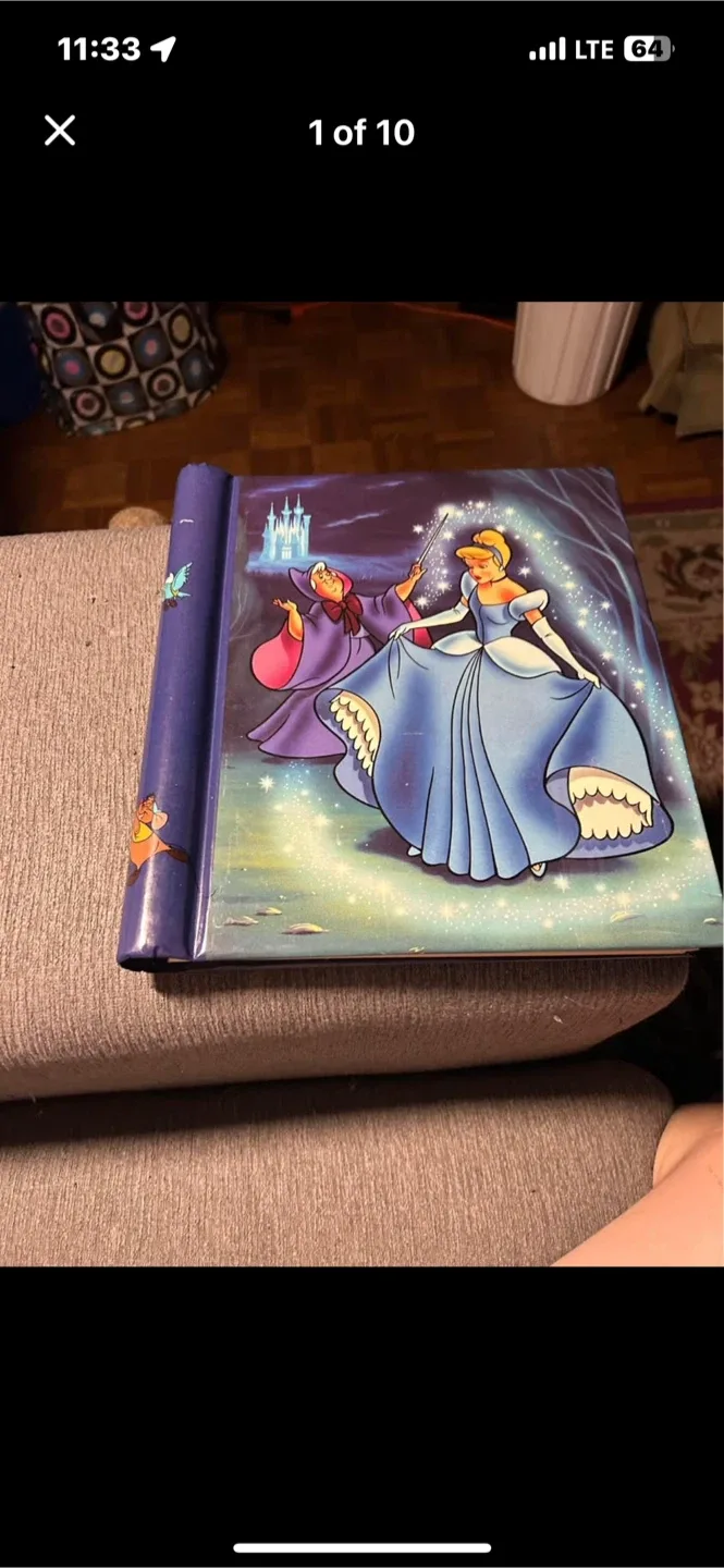 Disney Cinderella Autograph Book image indicator(2)