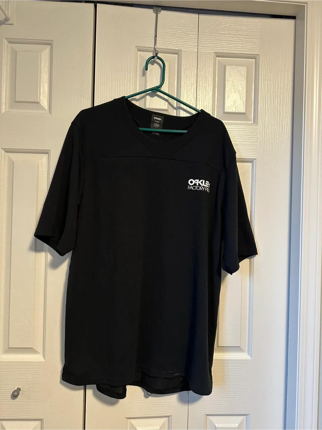 Oakley Hydrolix Performance Fit Black Shirt - 2XL thumbnail