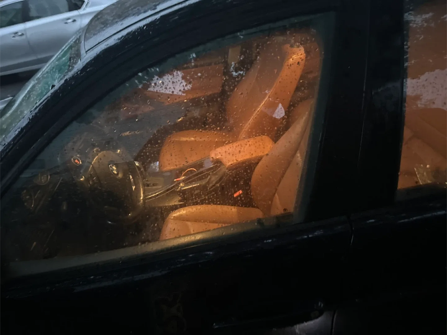 2010 BMW 328i xDrive 4D image indicator(6)