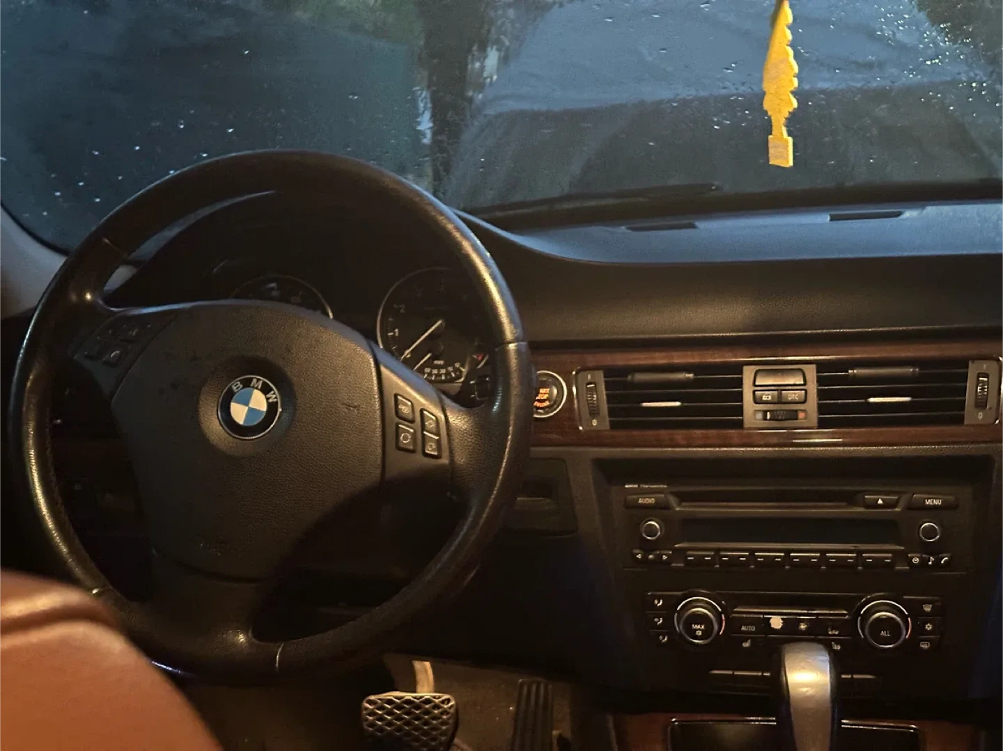 2010 BMW 328i xDrive 4D image indicator(8)