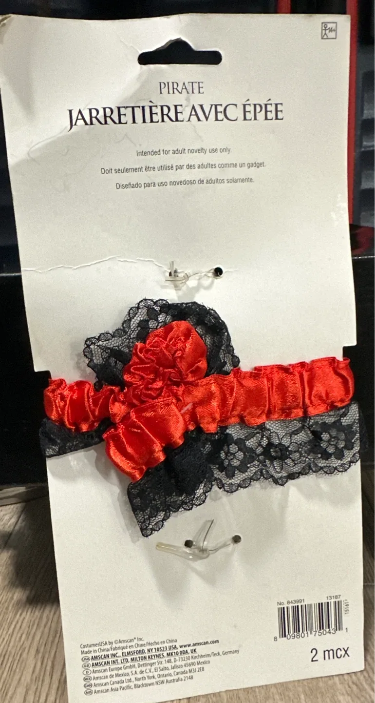 Halloween Pirate Garter with Sword Costume image indicator(2)