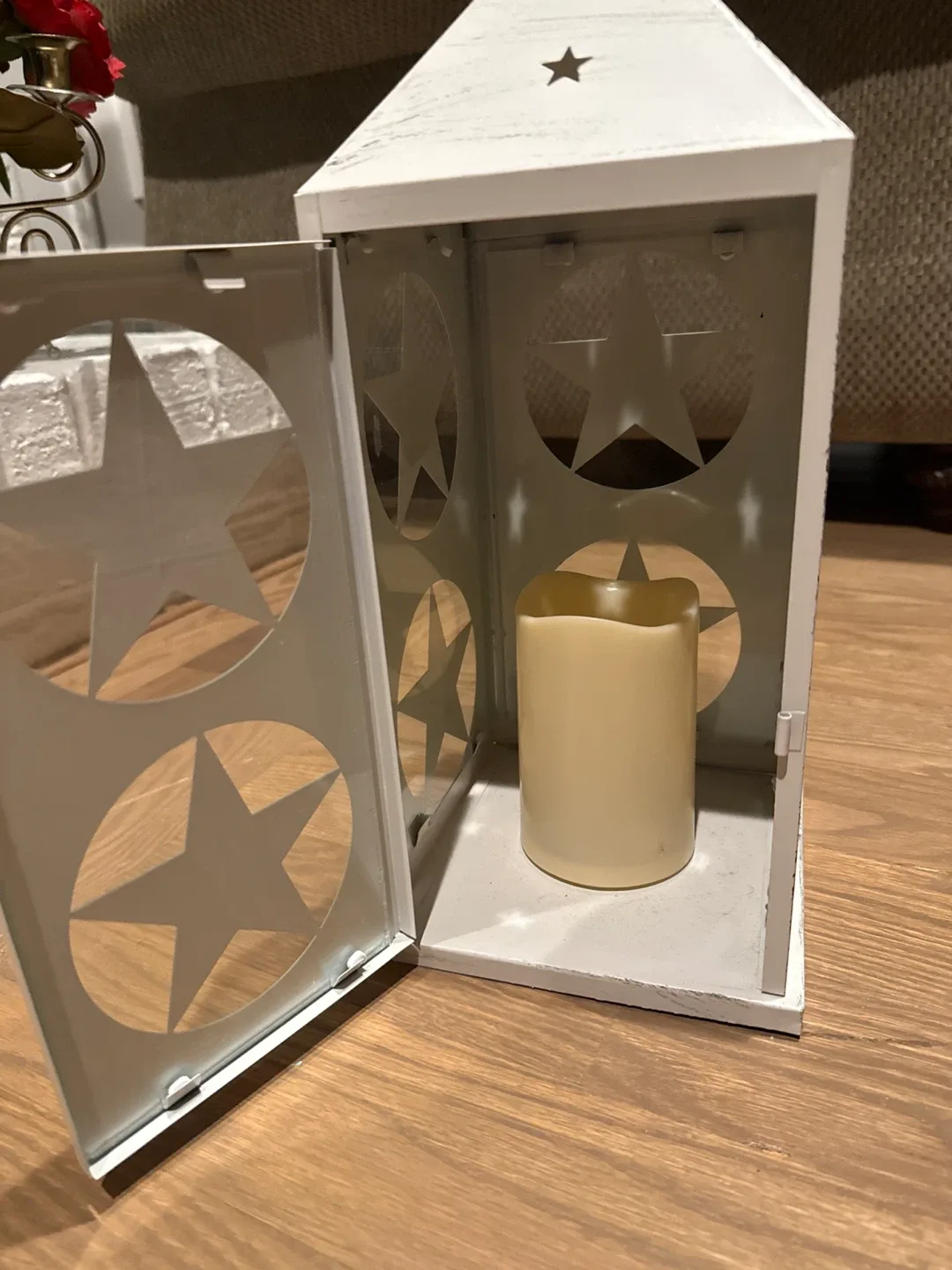 White Metal Star Lantern with Candle image indicator(3)