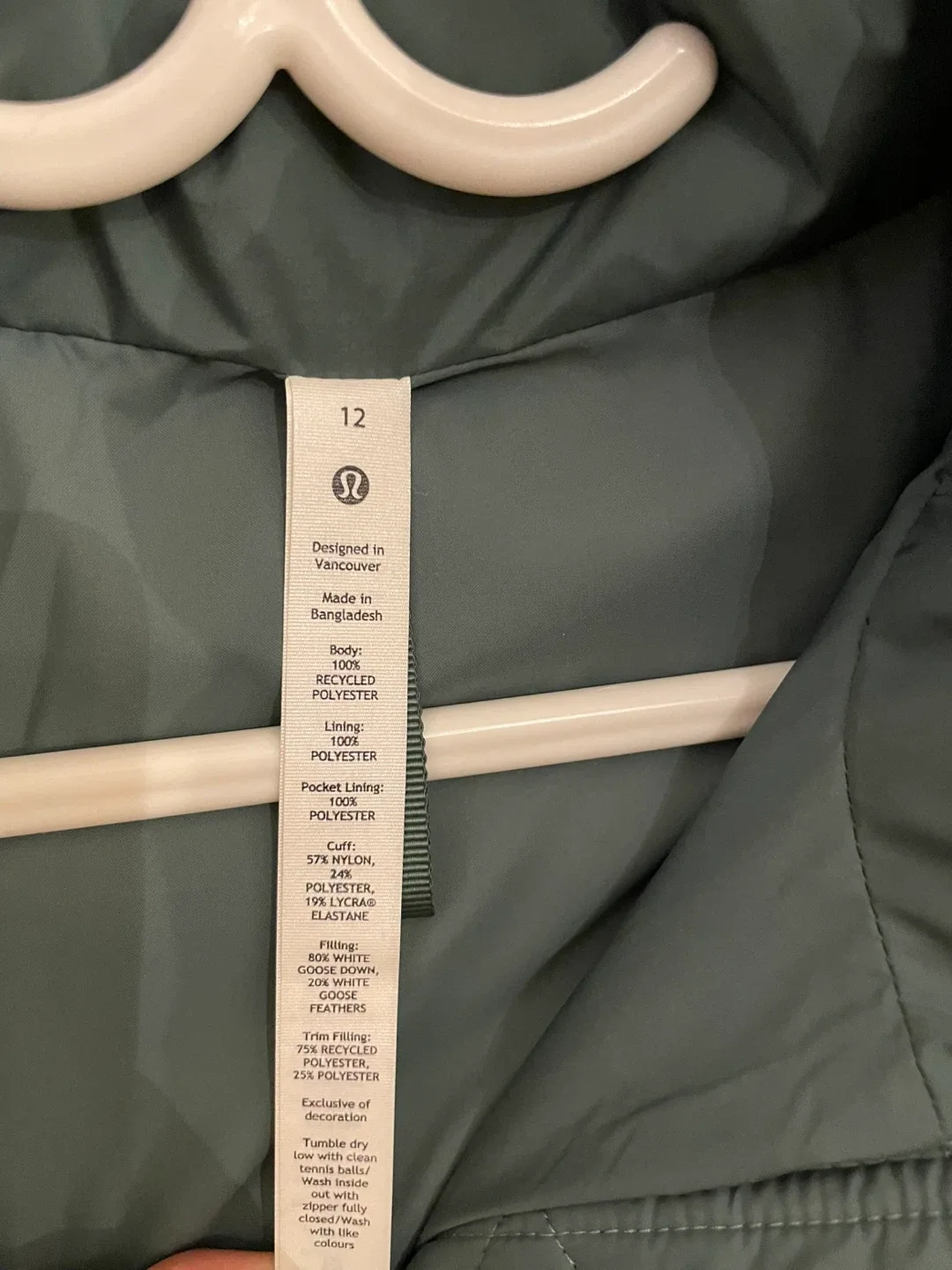 Lululemon Puffer Jacket Size 12 image indicator(3)