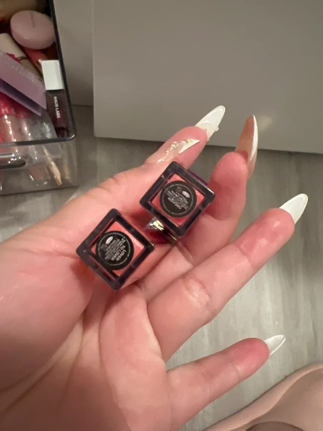 NARS Afterglow Lip Shine image indicator(2)
