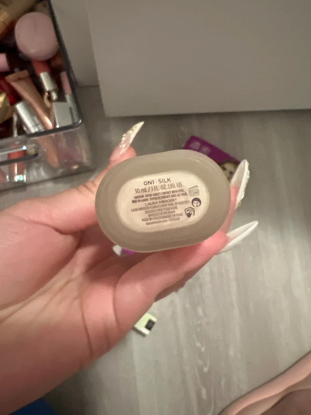 Laura Mercier Tinted Moisturizer - ON1 Silk image indicator(2)