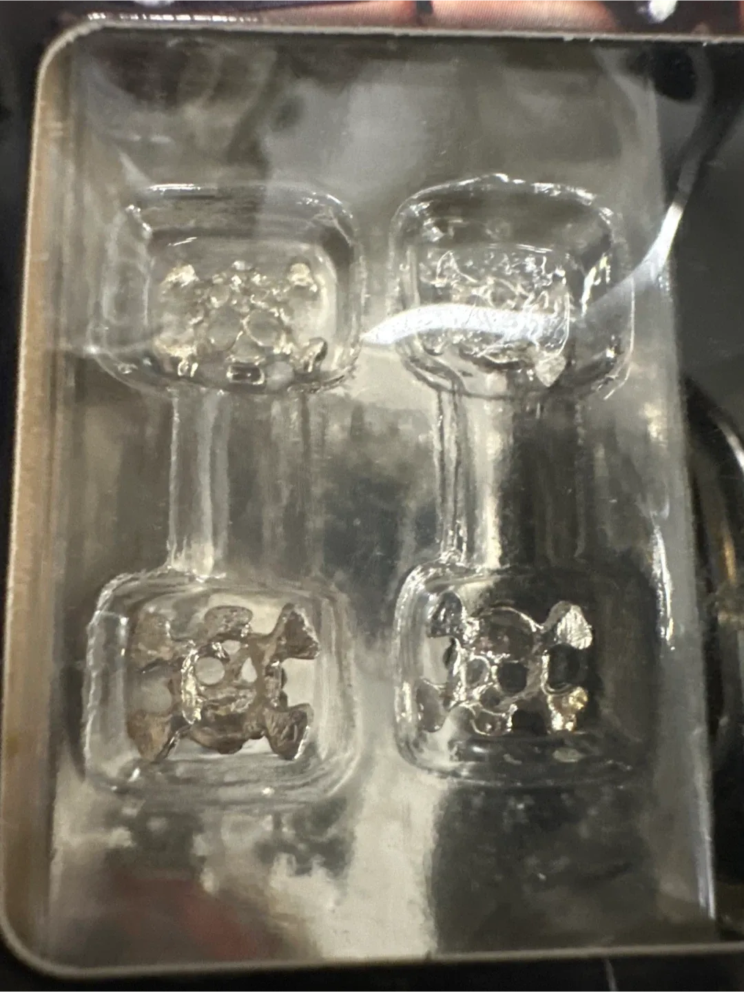 Nails inc. Bling It On & Skulls Leather Effect Polish image indicator(2)