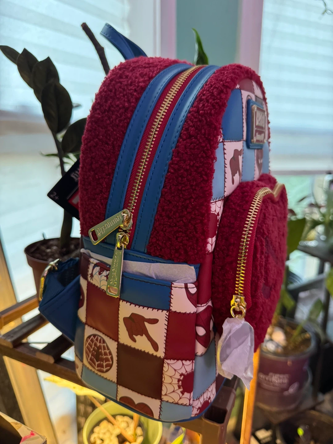 UNRELEASED PRINT!Marvel Loungefly Spider-Man Mini Backpack - photo 2