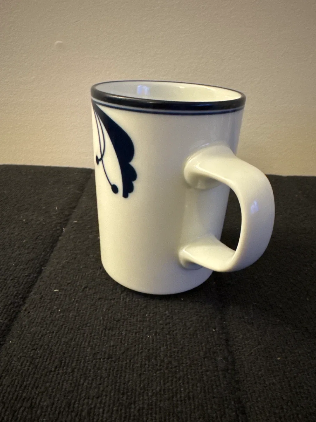 Dansk Flora Rayberry BL Mug image indicator(2)