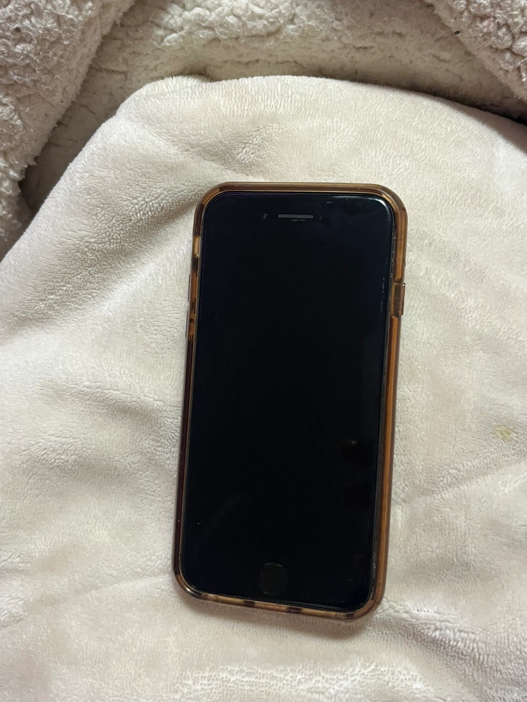iPhone 8 - photo 2