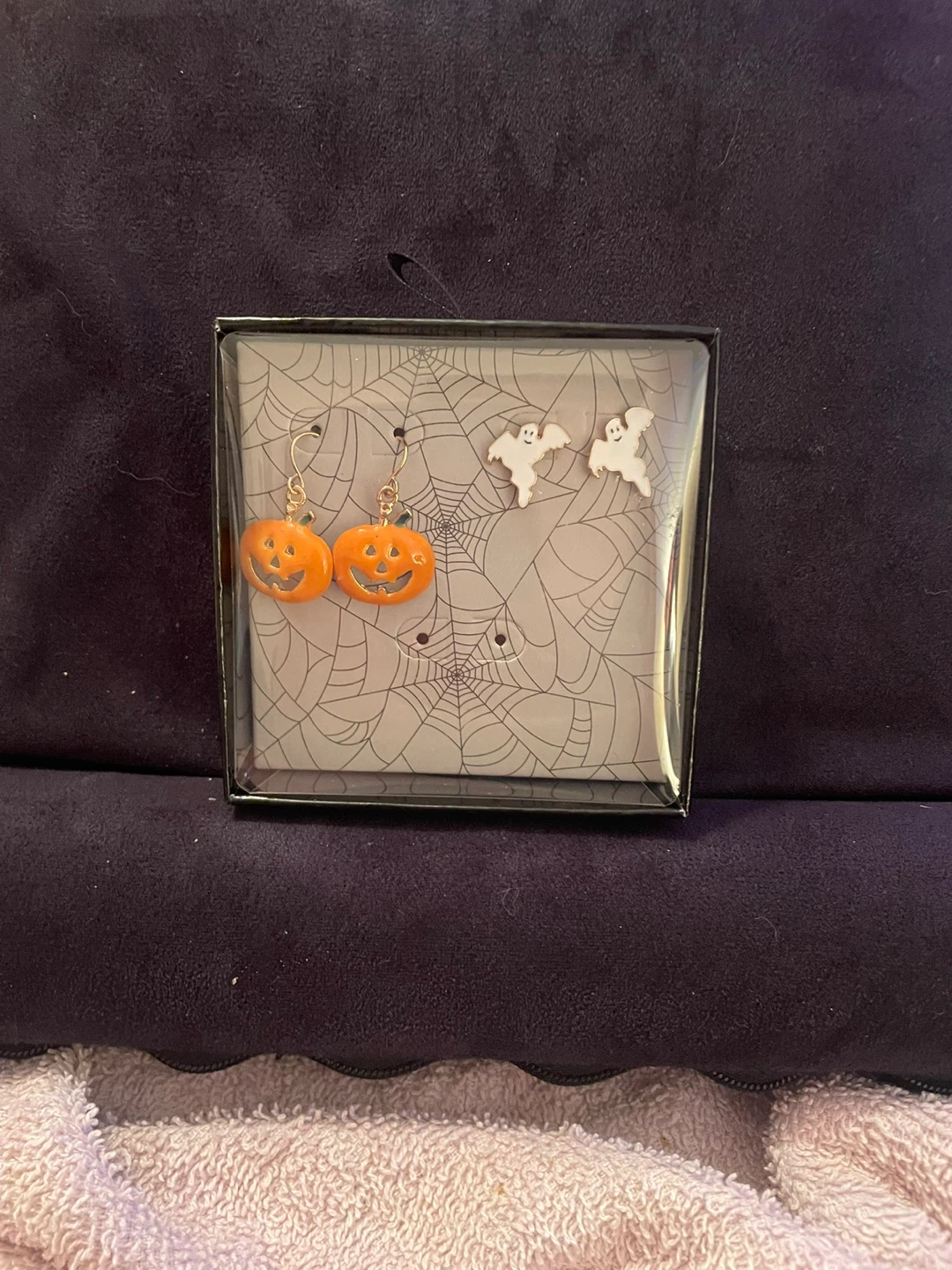 Halloween Earrings - New in Box - photo 2