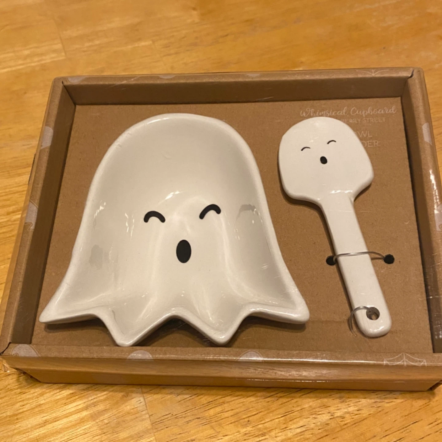 Whimsical Cupboard Ghost Bowl with Spreader - New