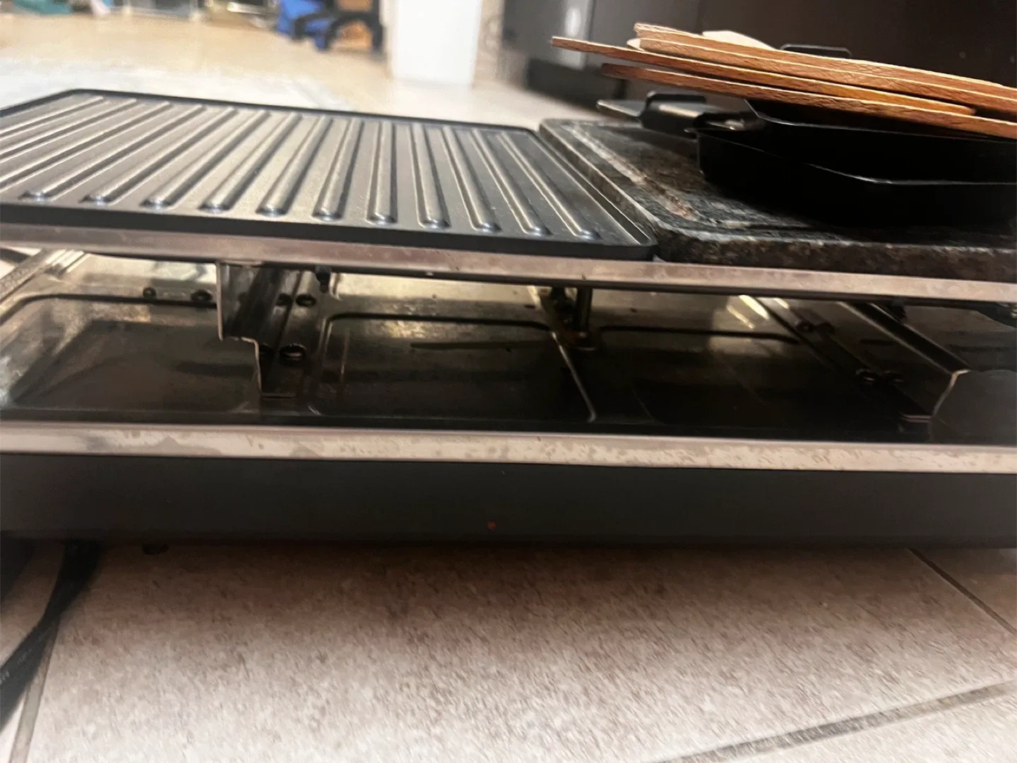 BBQ stone & plate Raclette Grill image indicator(2)