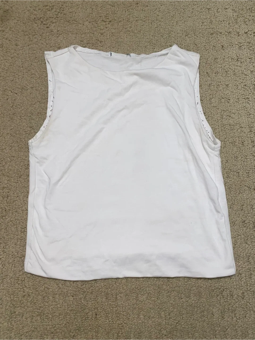 White Sleeveless crop Vest Top image indicator(2)