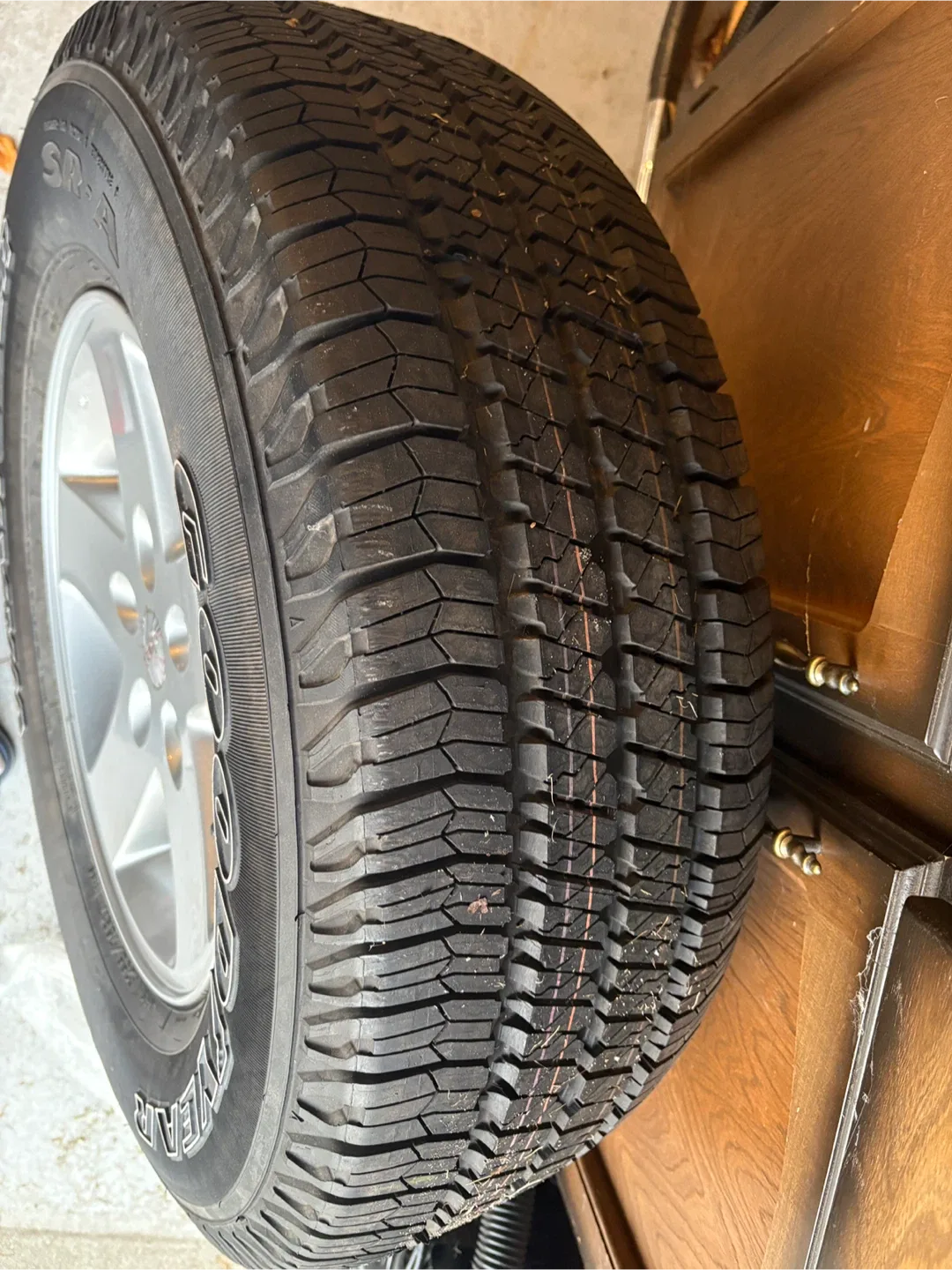 17" inch Jeep Wrangler JK 2007 OEM Factory Rim and Tire image indicator(2)