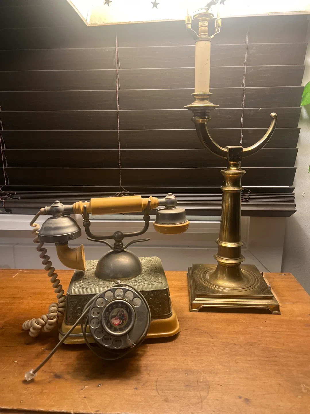 Vintage Rotary Dial Telephone image indicator(2)