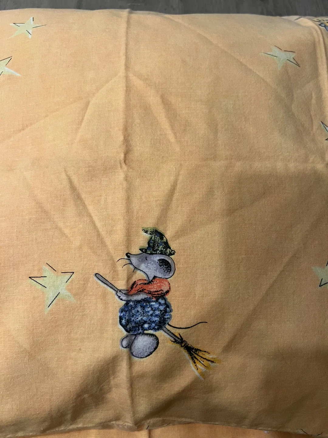 Children’s size Pillowcase with Mouse Design image indicator(2)