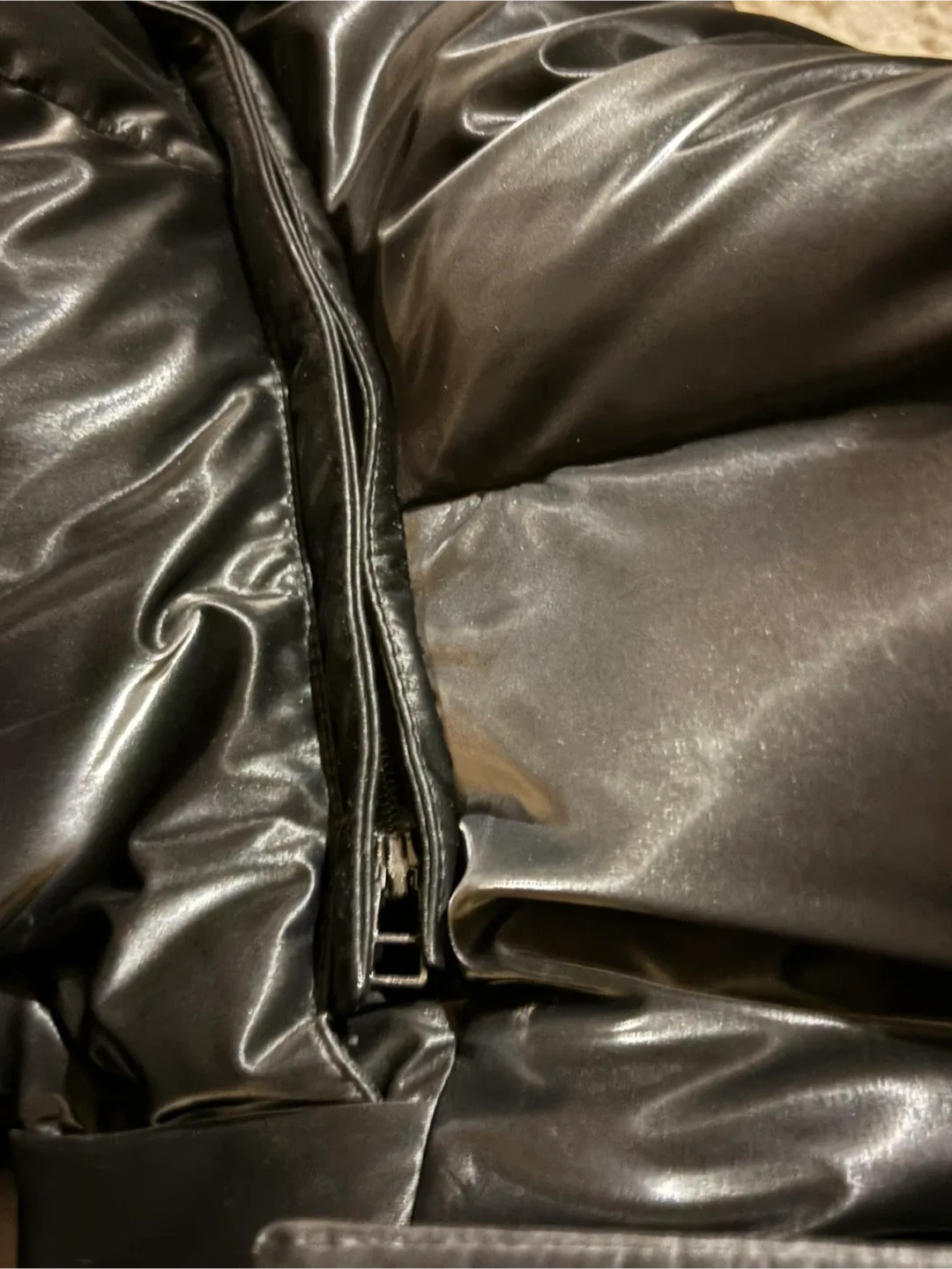 Aritzia The Super Puff™  liquid shine Black Jacket XS image indicator(5)