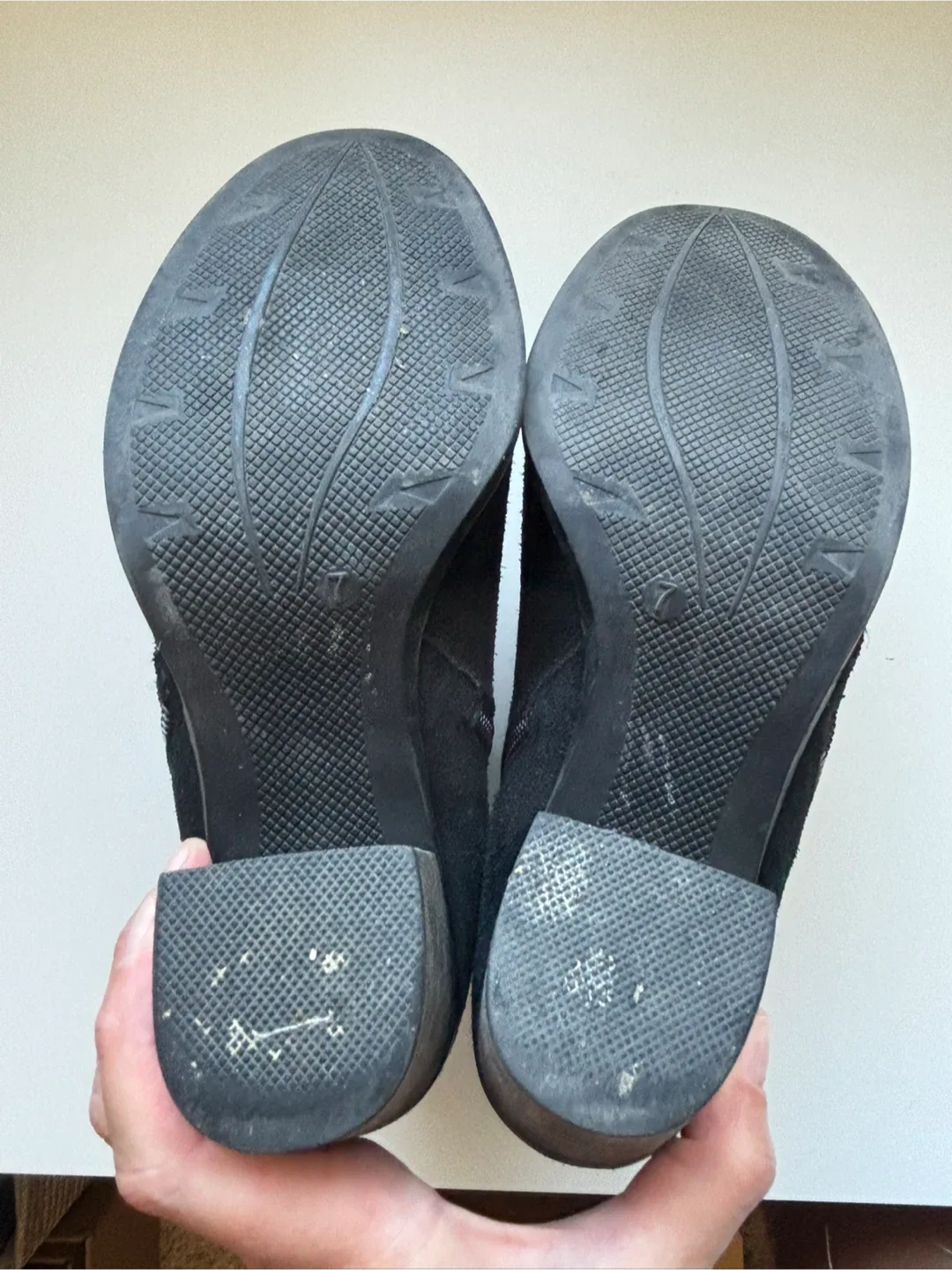 Skechers Black Suede Ankle Boots - Size 7 image indicator(6)