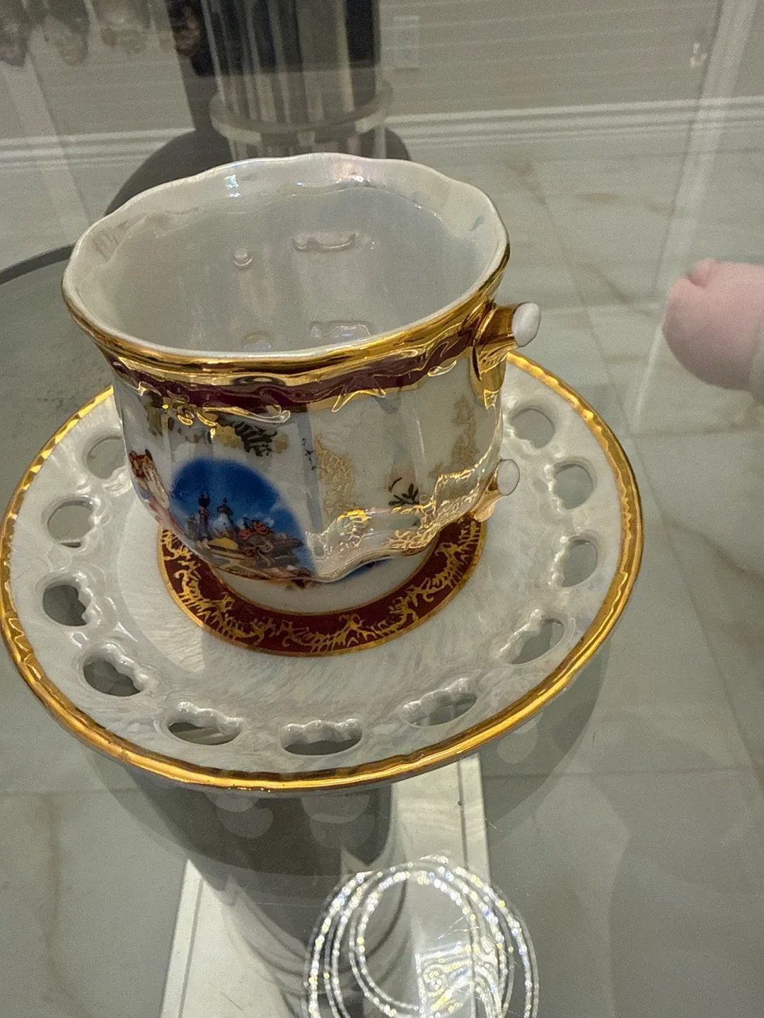 Vintage Tea Cups & Saucers - Set of 2 image indicator(2)