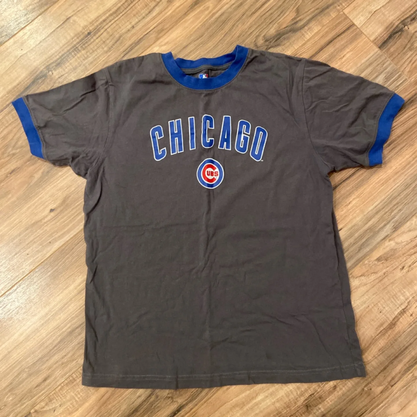 Women’s MLB Chicago Cubs T-Shirt - Size L thumbnail