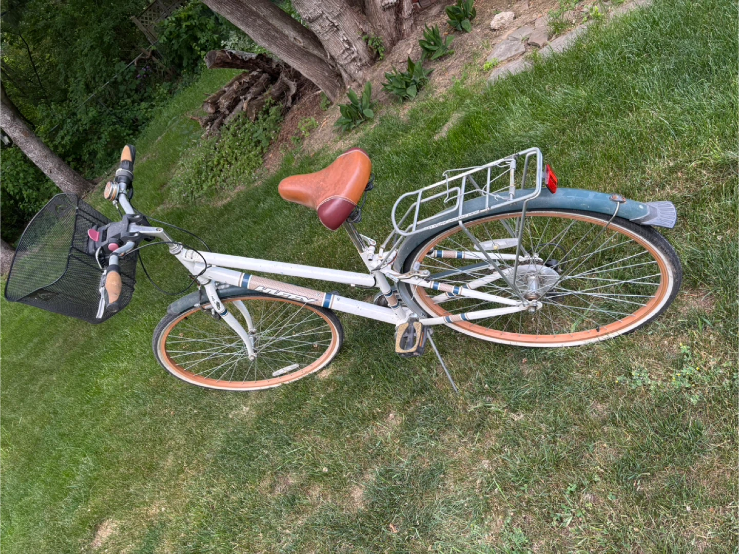 Huffy Arlington Cruiser Bike - photo 3
