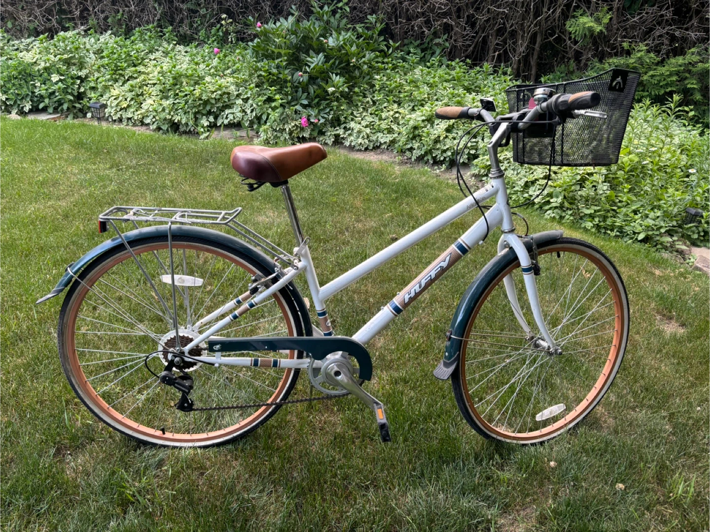 Huffy Arlington Cruiser Bike