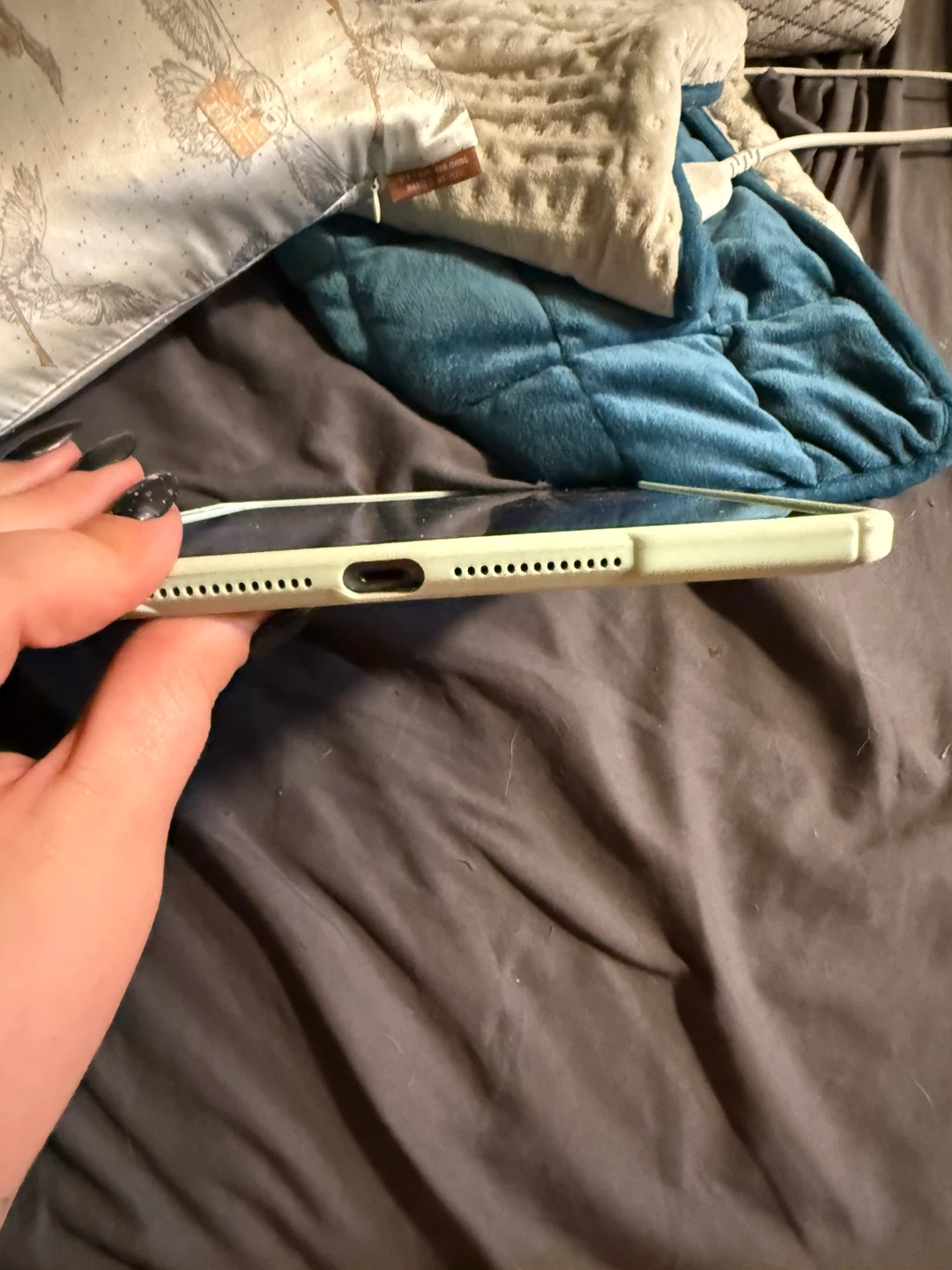 Apple iPad 9th Generation 64GB - photo 2