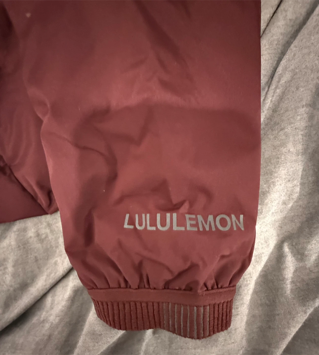 Lululemon "Pack It Down" jacket Size 10 (hooded version) - photo 2