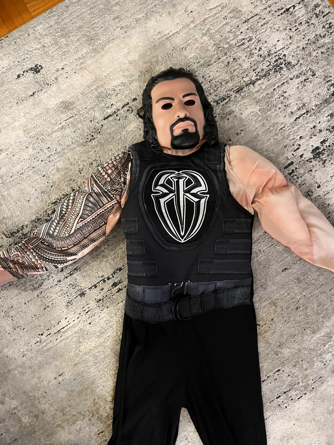 WWE Roman Reigns Costume - Size L/G (10-12) - photo 2