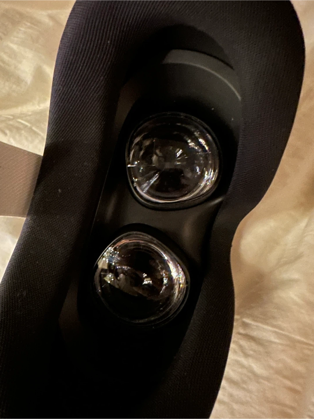 Meta Quest 3S VR headset - photo 3