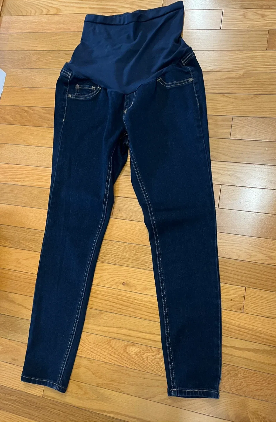 Maternity Clothes Bundle image indicator(4)