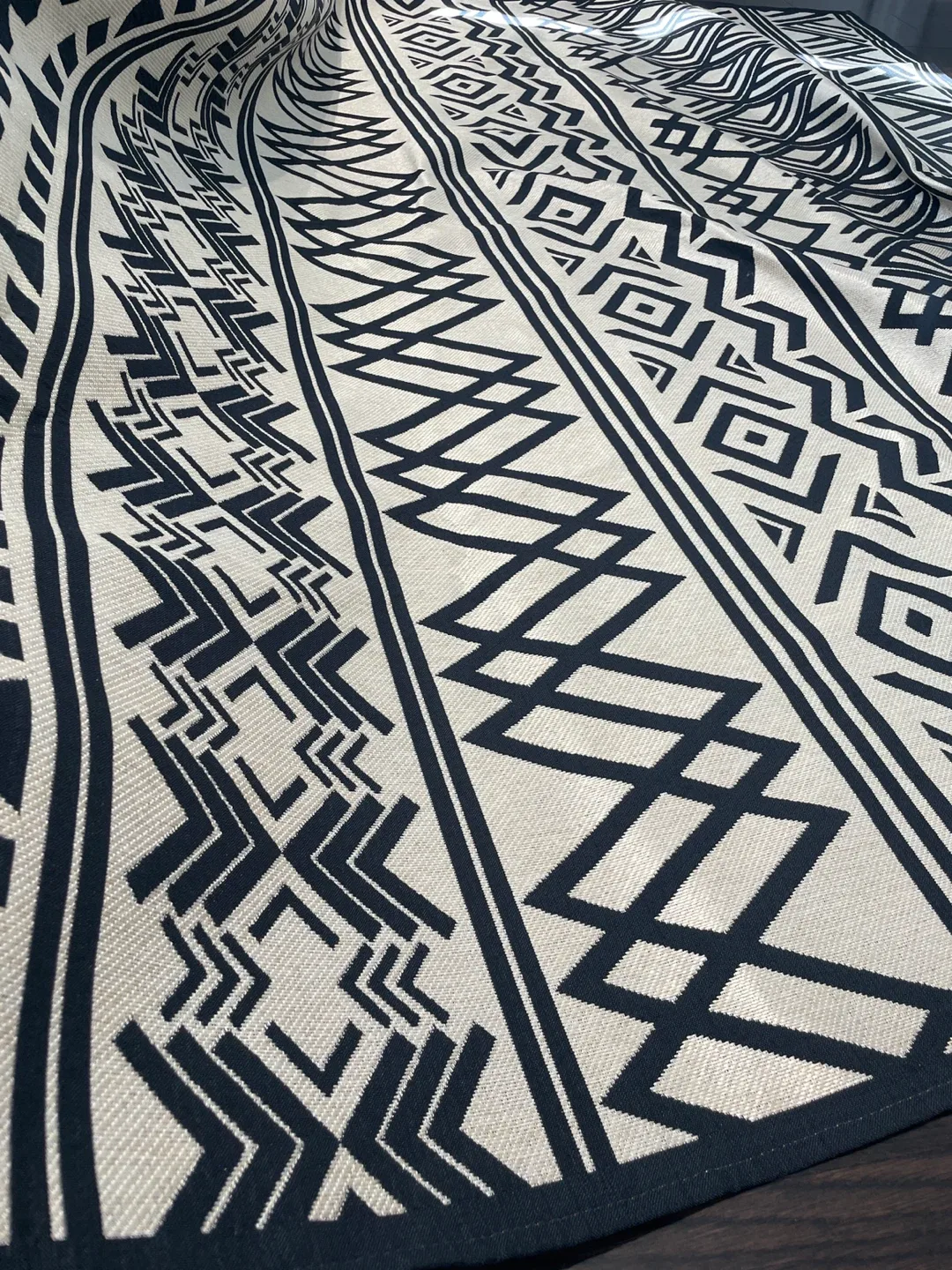 Large 6x9 area rug image indicator(3)