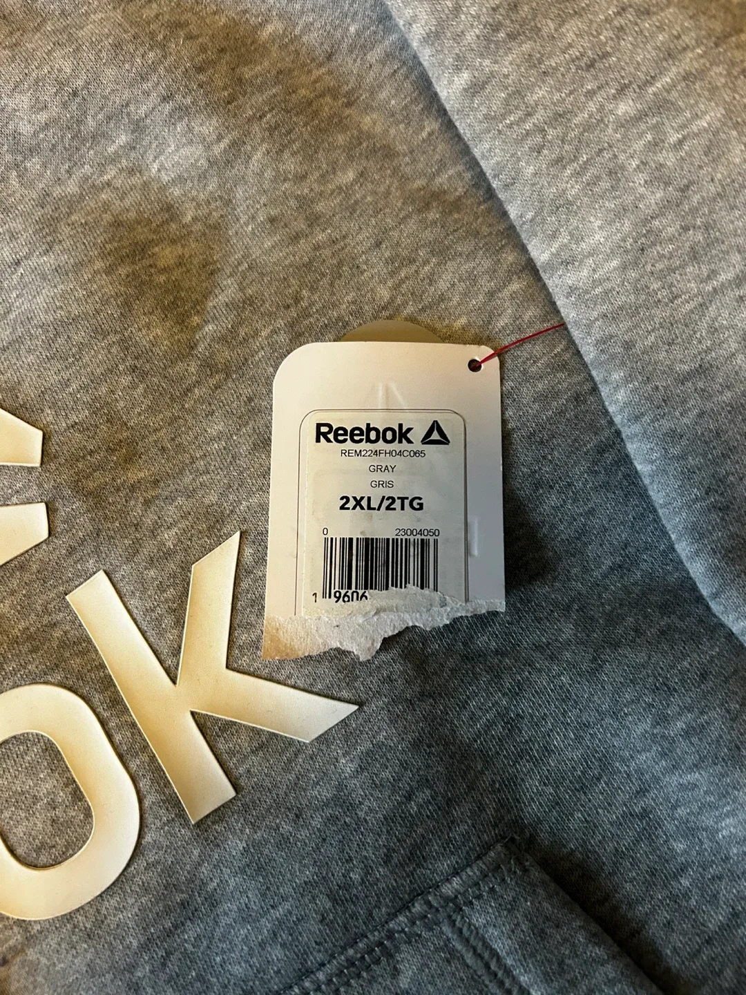 Reebok Hoodie – Brand New! 🧥 image indicator(2)