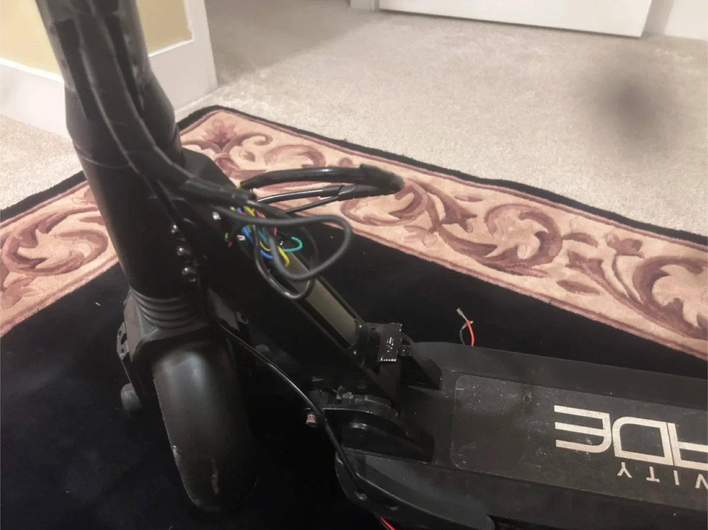 Gravity Blade Electric Scooter - For Parts image indicator(2)