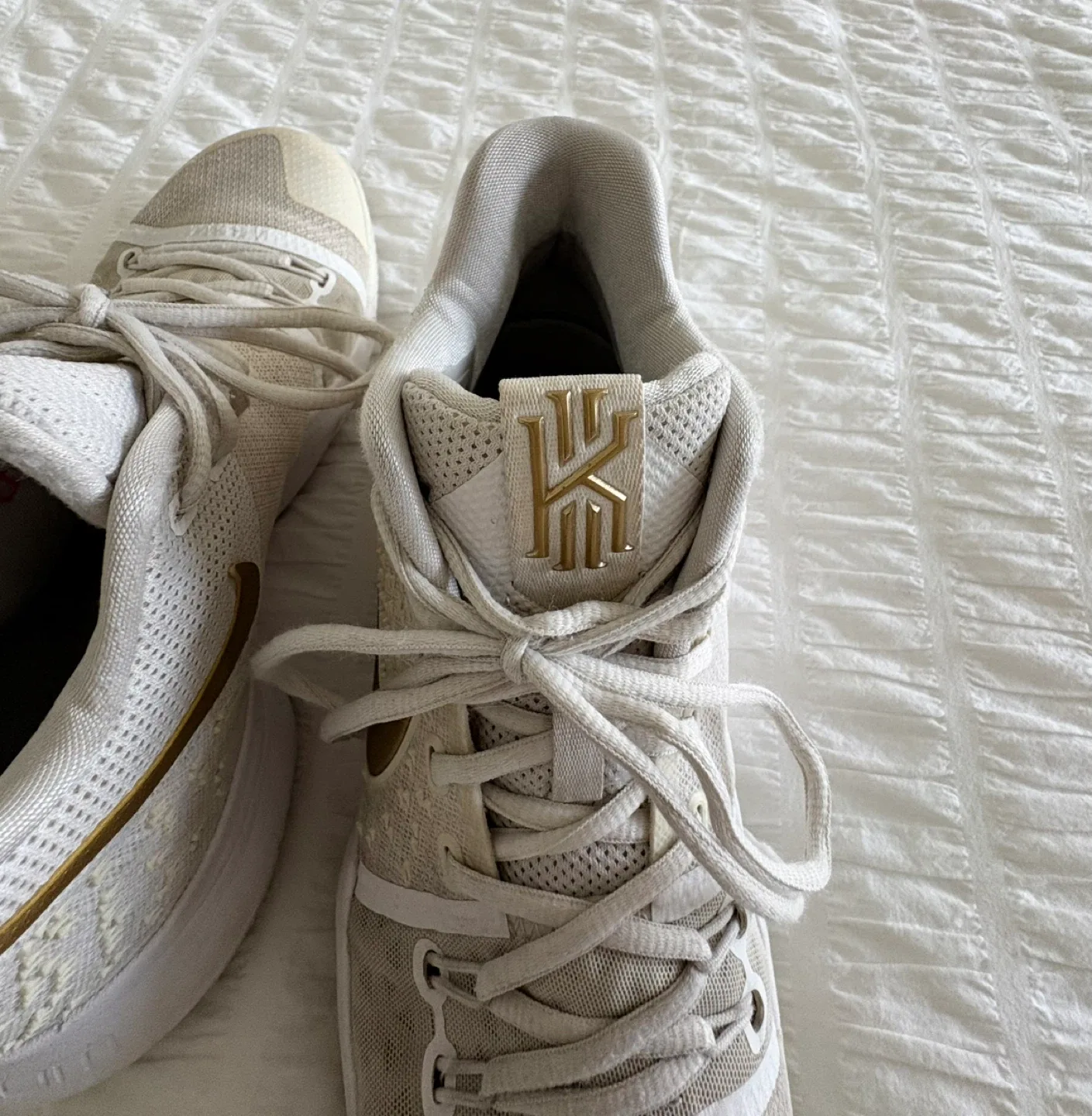 Nike Kyrie 3 Basketball Shoes image indicator(5)