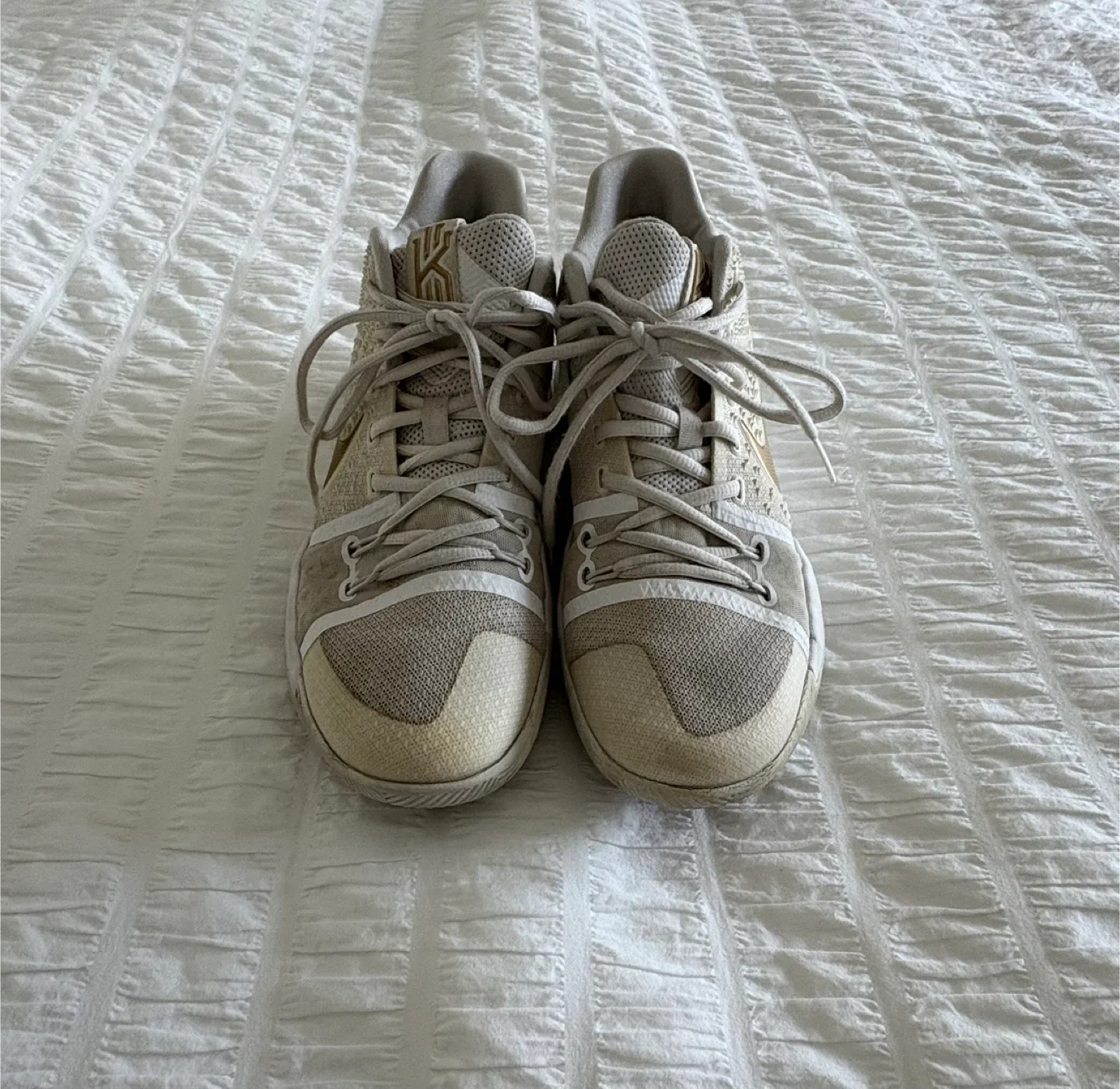 Nike Kyrie 3 Basketball Shoes image indicator(6)