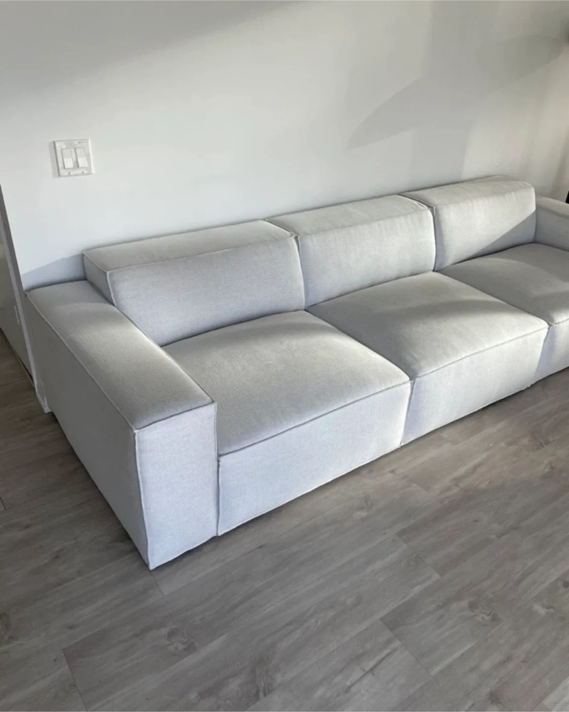 NOA Modular Sectional Sofa image indicator(2)