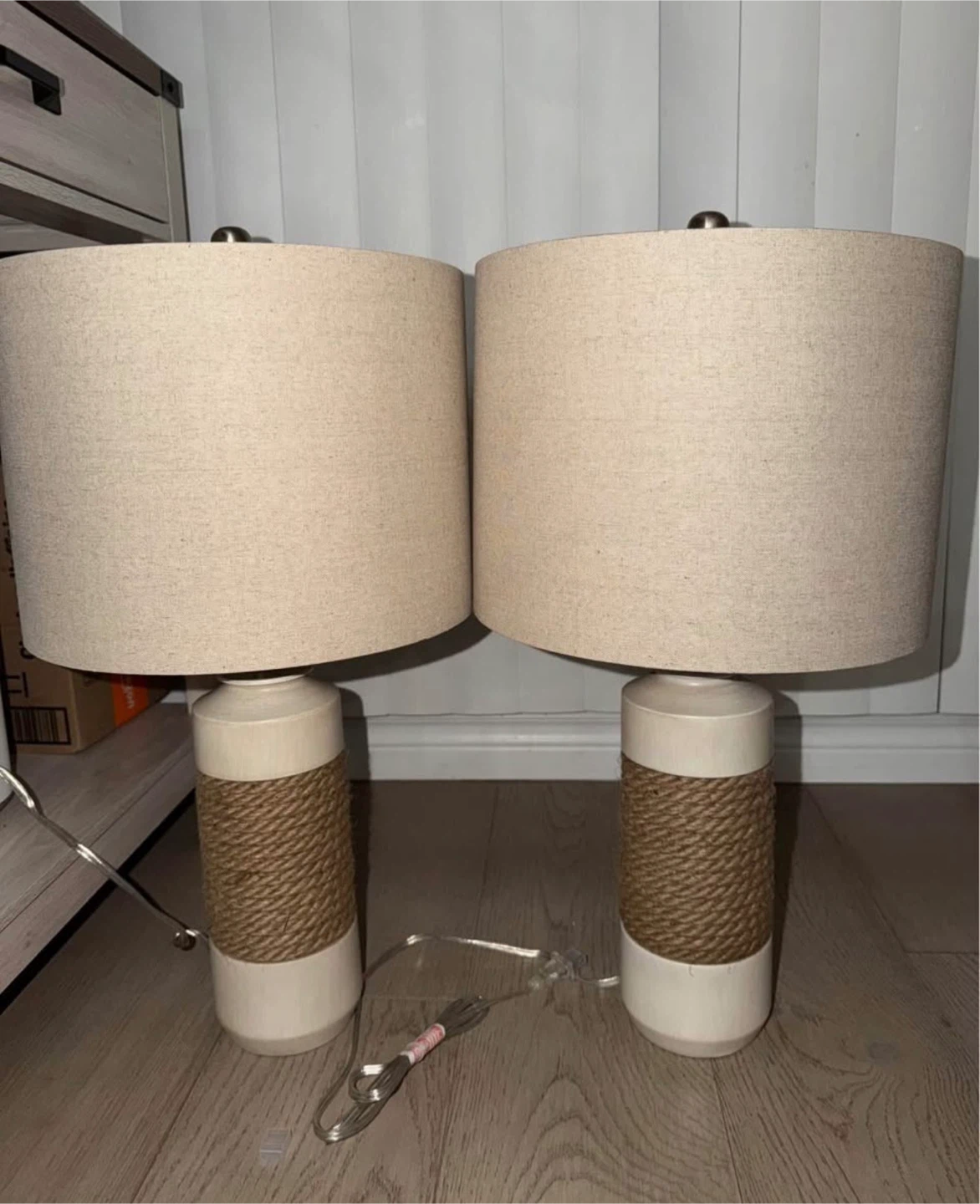 Retro Resin Table Lamps - Set of 2 (BULBS NOT INCLUDED)