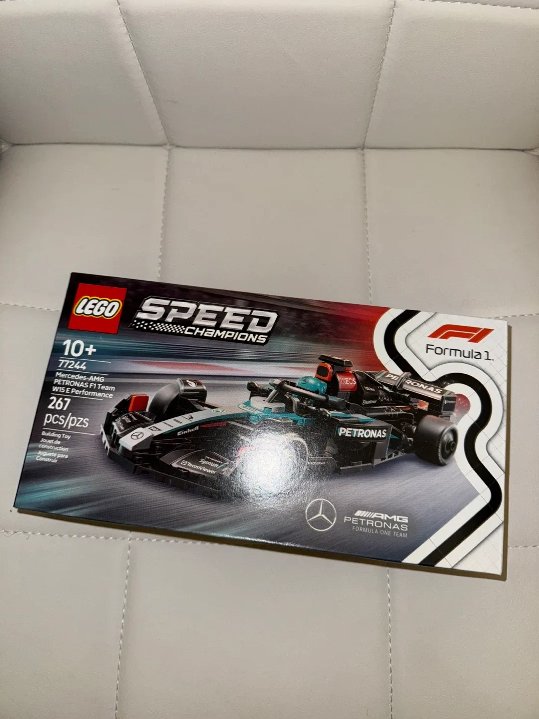 Lego Speed Champions Mercedes-AMG F1® W15 Race Car 77244 thumbnail
