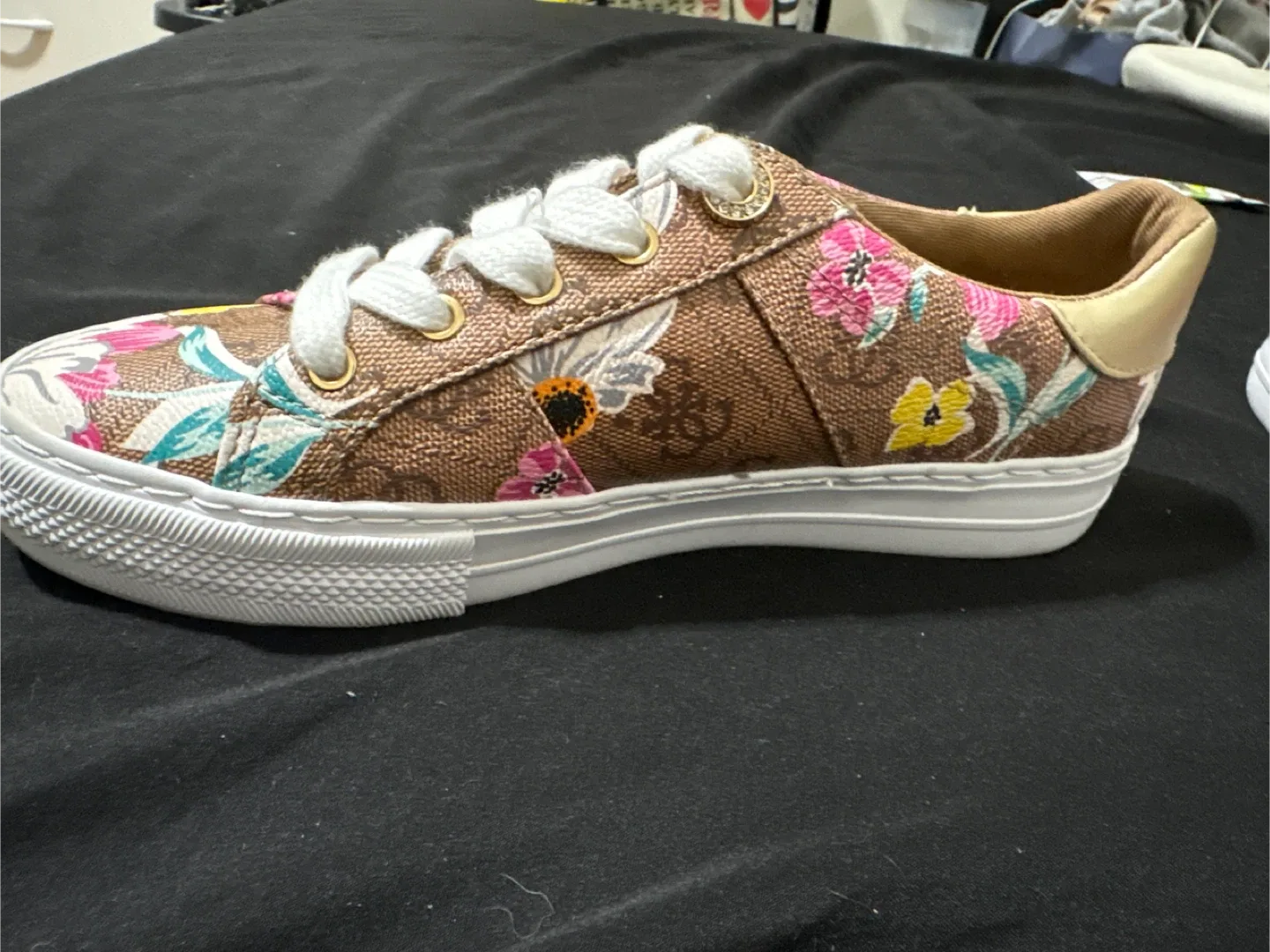 Guess Floral Print Sneakers size 6 image indicator(3)
