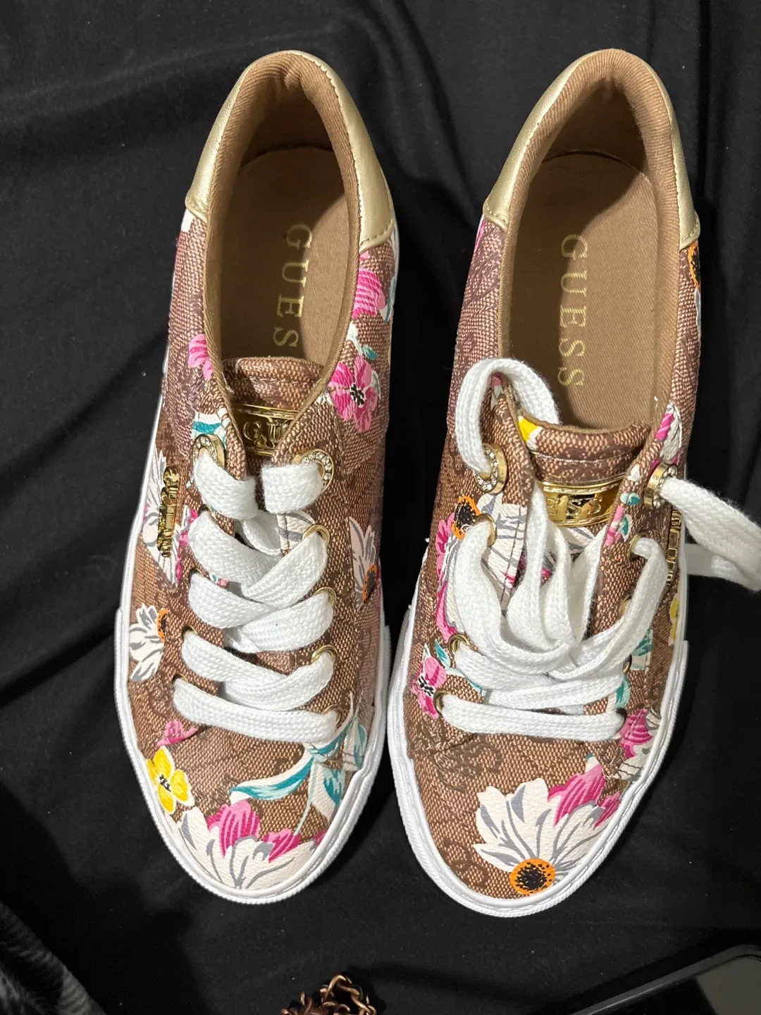Guess Floral Print Sneakers size 6 image indicator(4)