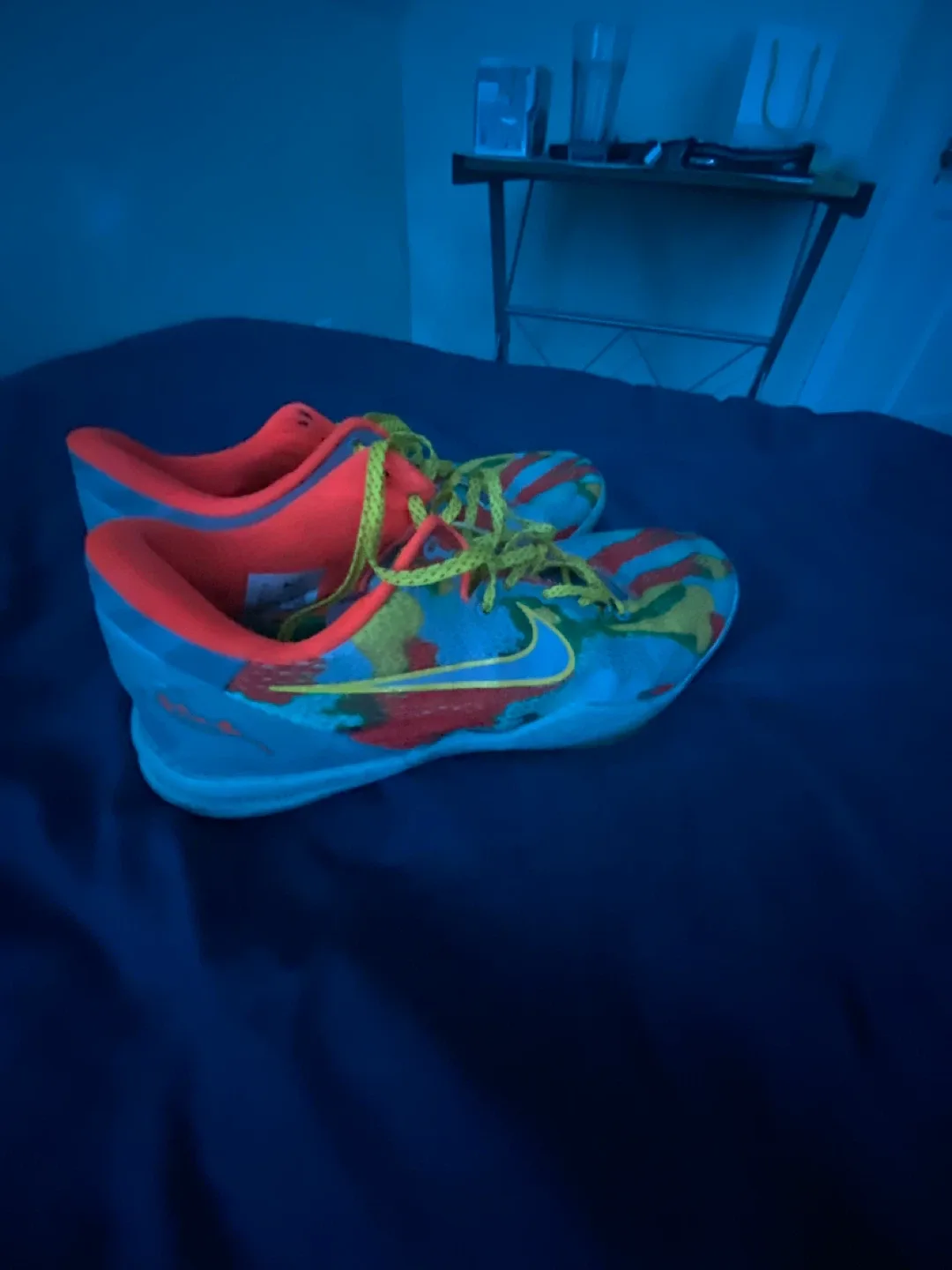 Nike Kobe 8 Venice Beach size 11 image indicator(2)