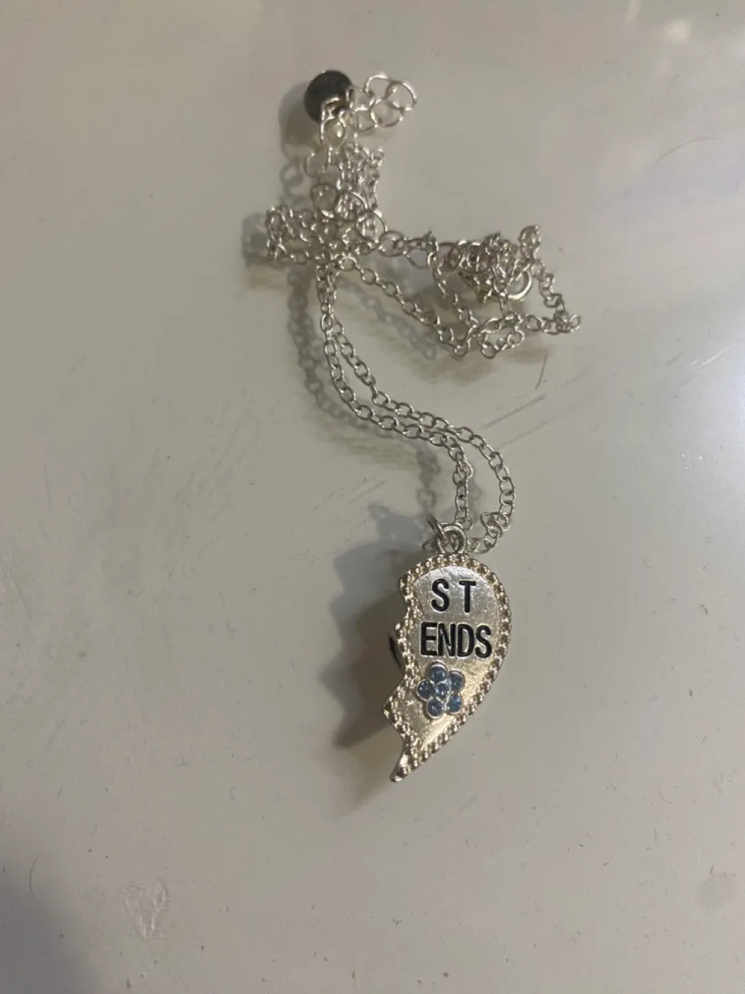 Best Friends Necklace thumbnail
