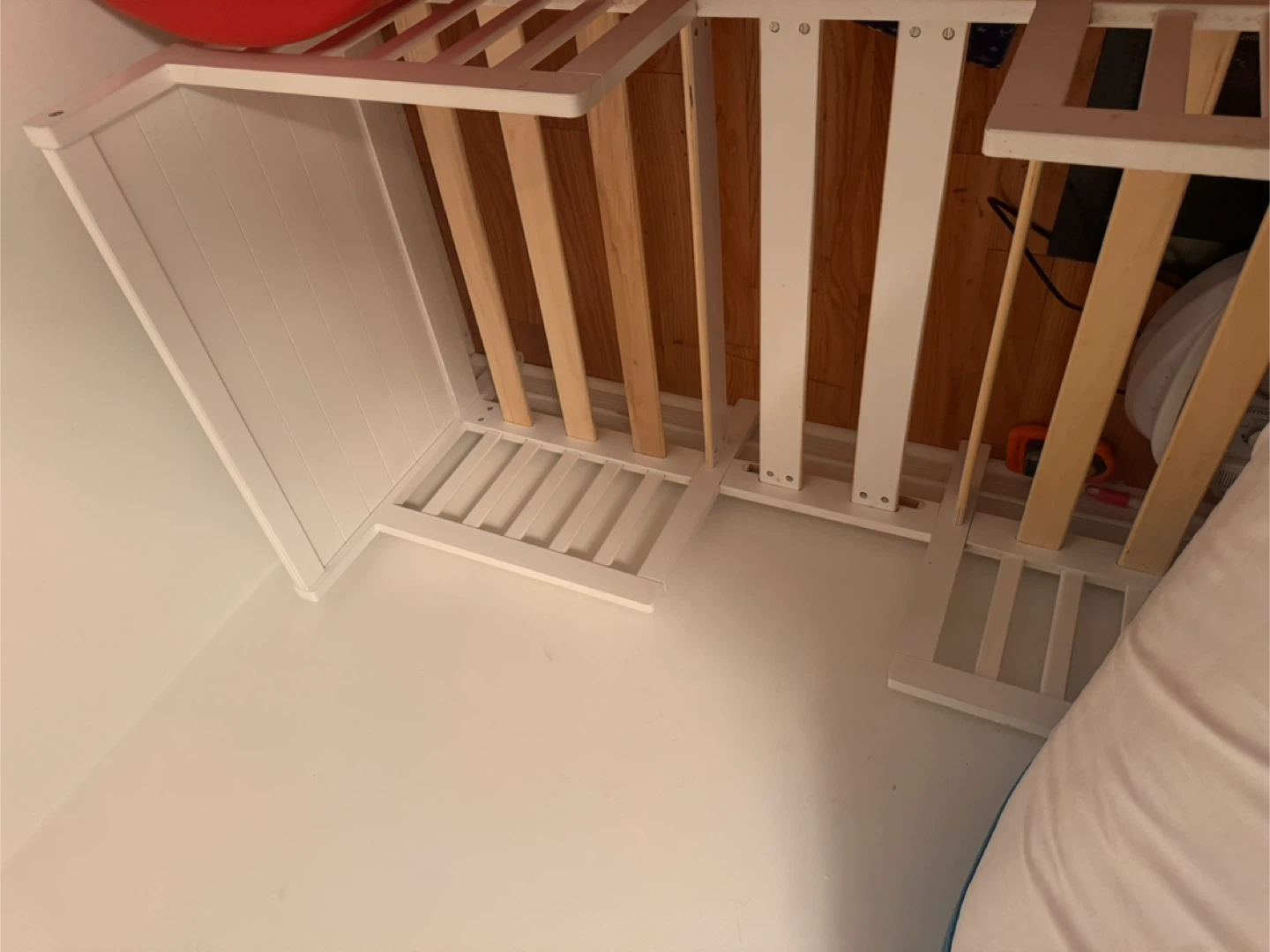 White toddler bed / convertible bench - photo 2