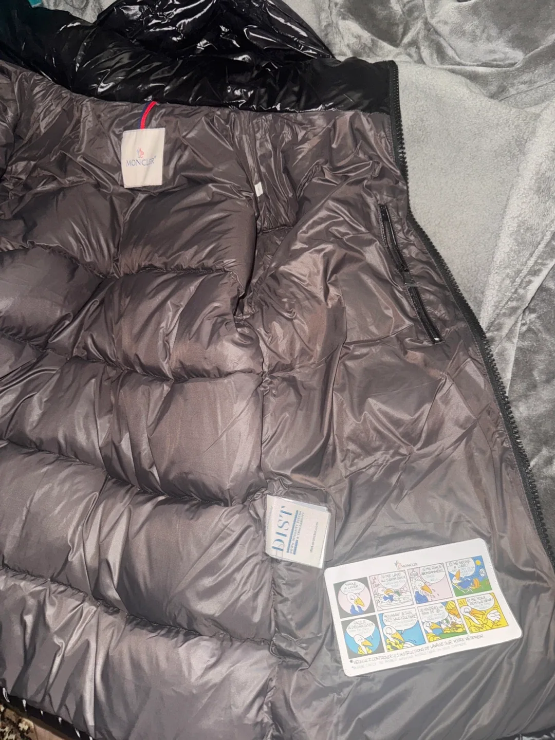 Moncler Puffer Jacket image indicator(3)