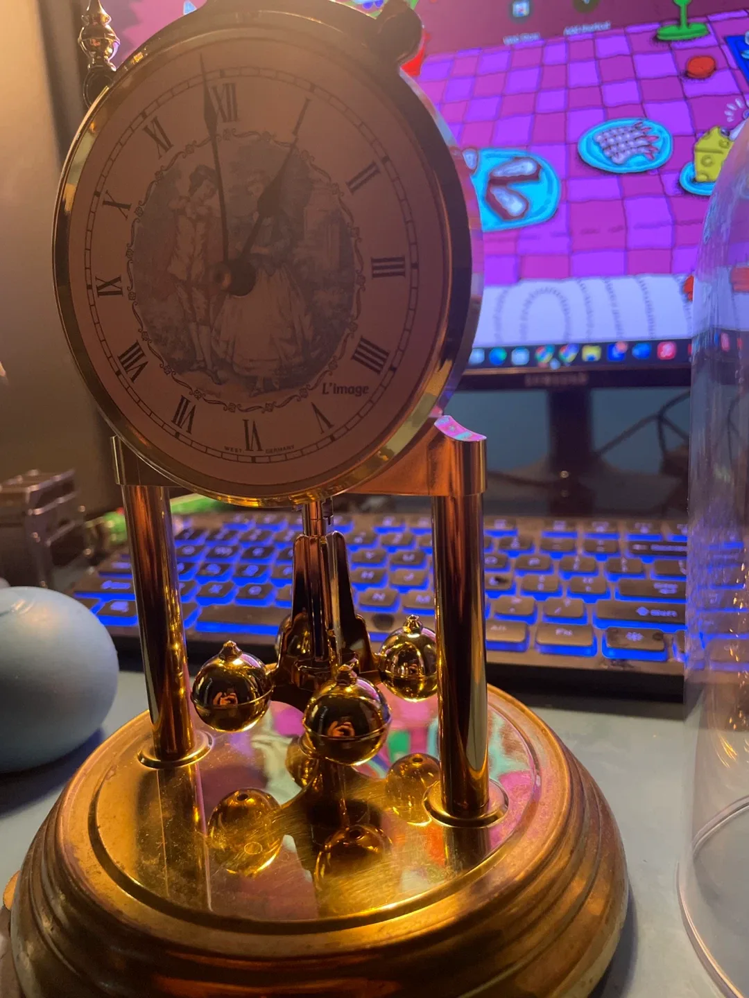 L'image West Germany Dome Clock image indicator(2)