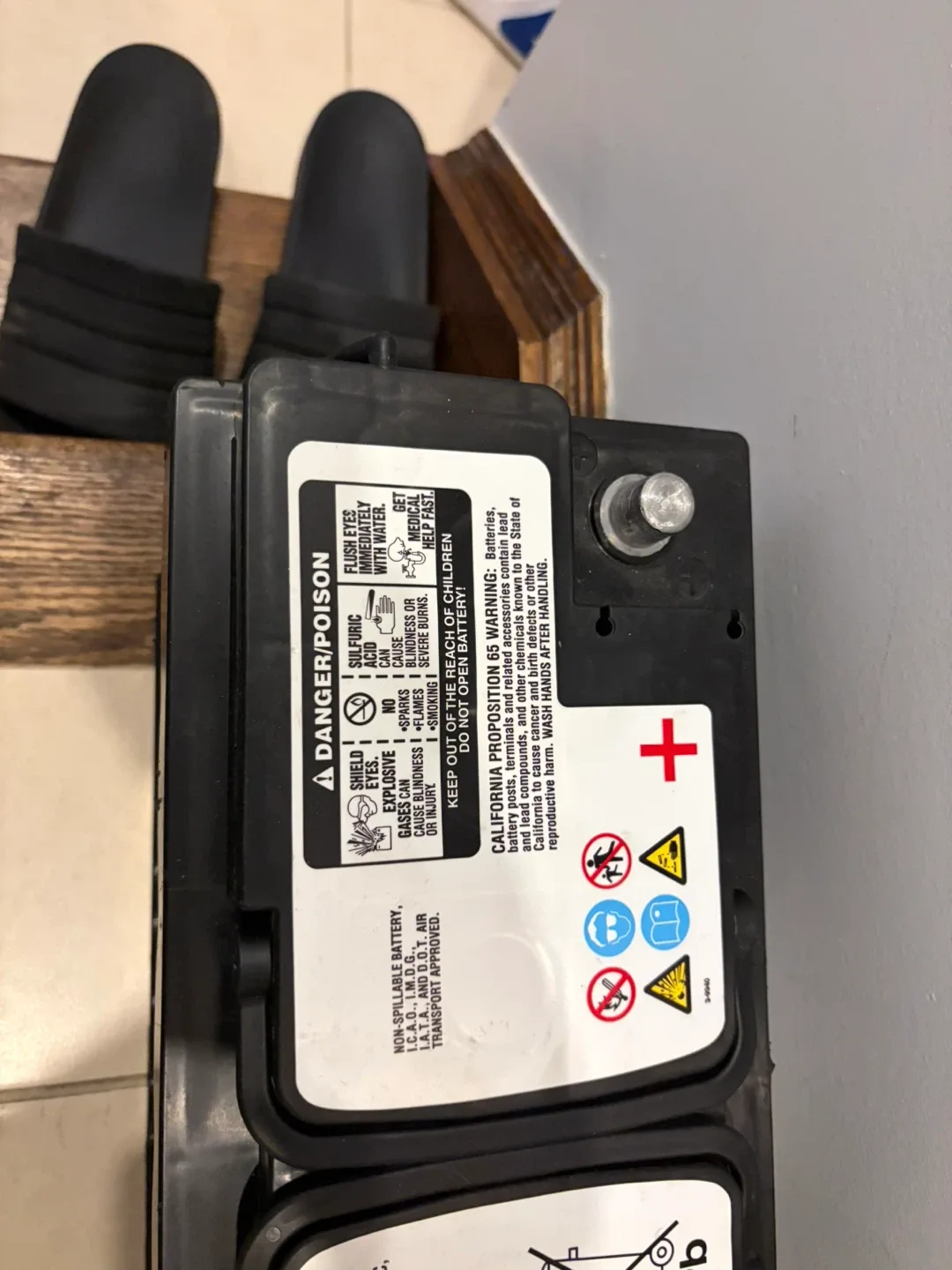 BMW AGM 12V 105 Ah Battery image indicator(3)